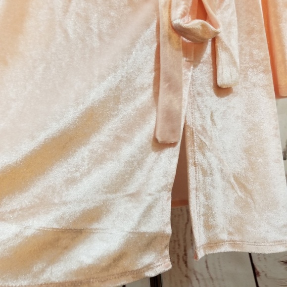 KALANI HILLIKER for Alyce One-Shoulder Velvet Dres - Picture 5 of 7